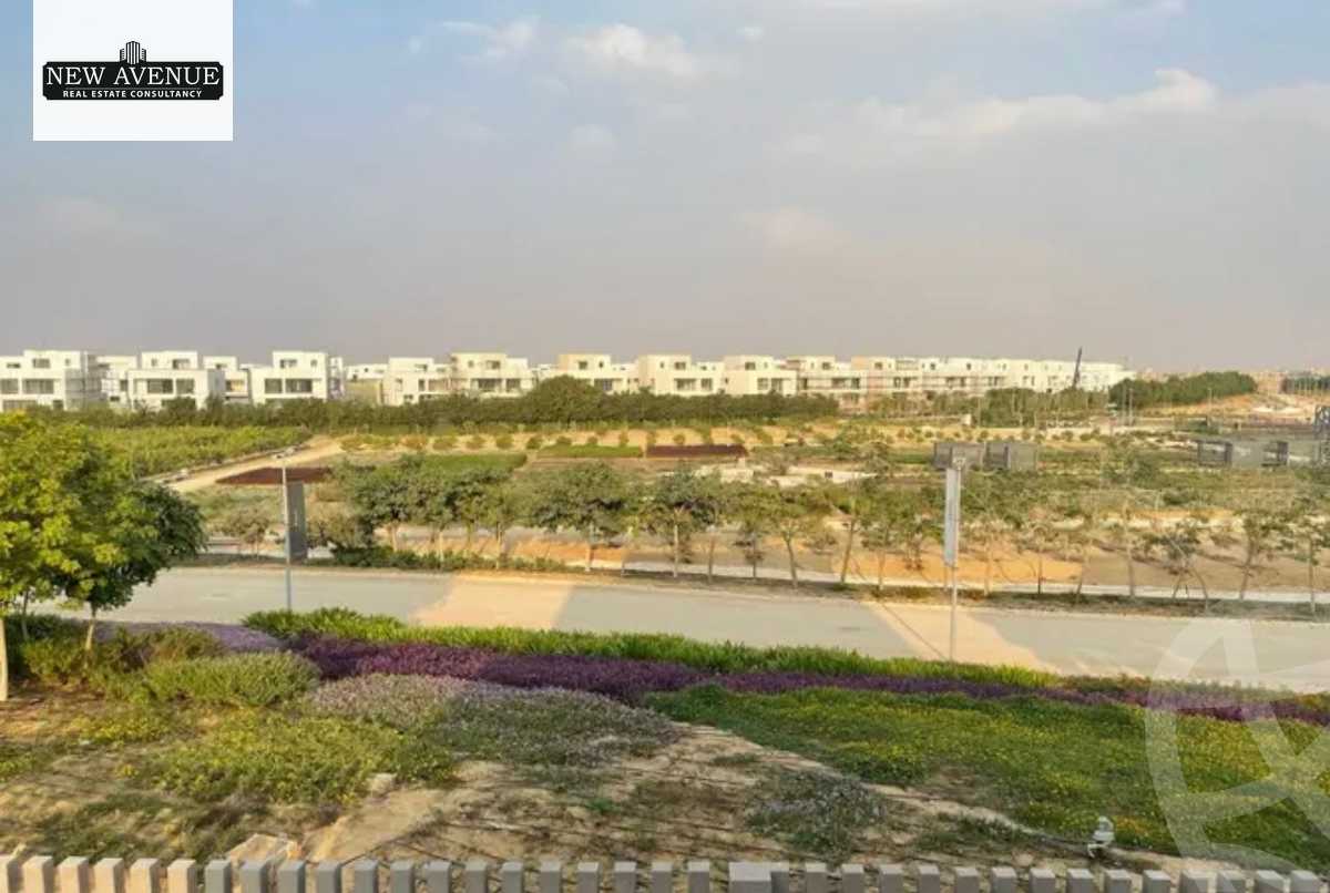 https://aqarmap.com.eg/en/listing/6528834-for-sale-cairo-el-shorouk-compounds-al-burouj-compound-imkan