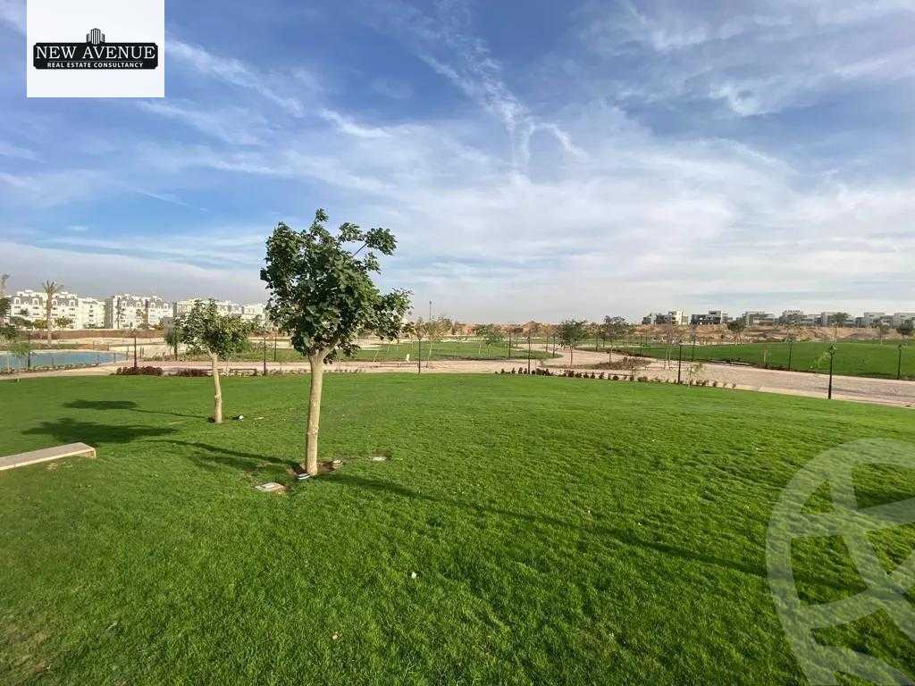 https://aqarmap.com.eg/ar/listing/6534625-for-sale-cairo-new-cairo-compounds-hyde-park-centre-ville-hyde-park