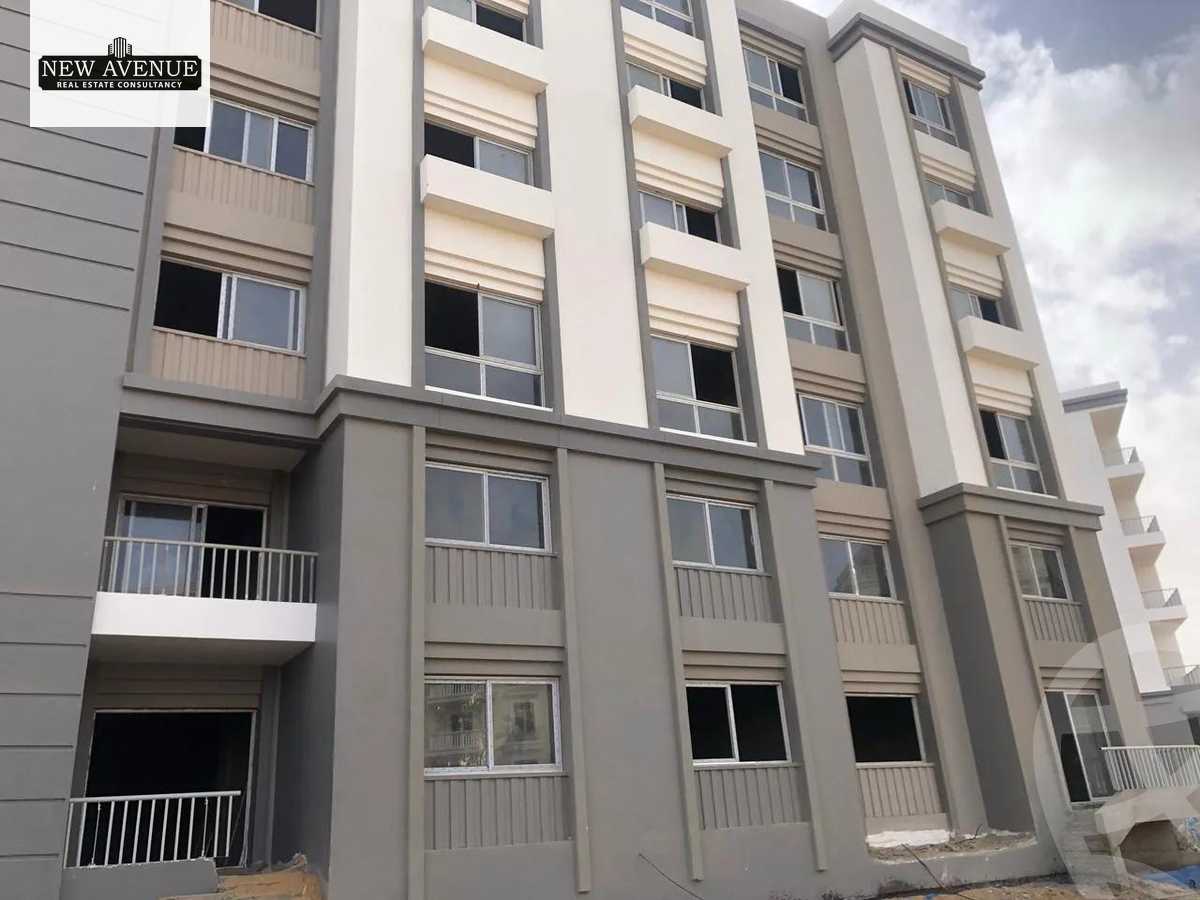 https://aqarmap.com.eg/ar/listing/6534625-for-sale-cairo-new-cairo-compounds-hyde-park-centre-ville-hyde-park