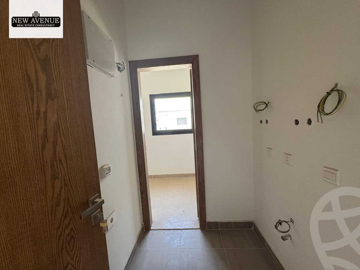 https://aqarmap.com.eg/en/listing/6534632-for-sale-cairo-el-shorouk-compounds-al-burouj-compound-imkan