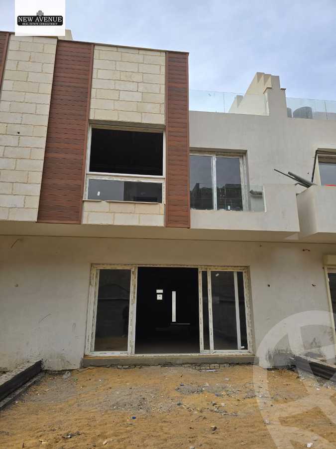 https://aqarmap.com.eg/ar/listing/6539509-for-sale-cairo-new-cairo-compounds-azzar