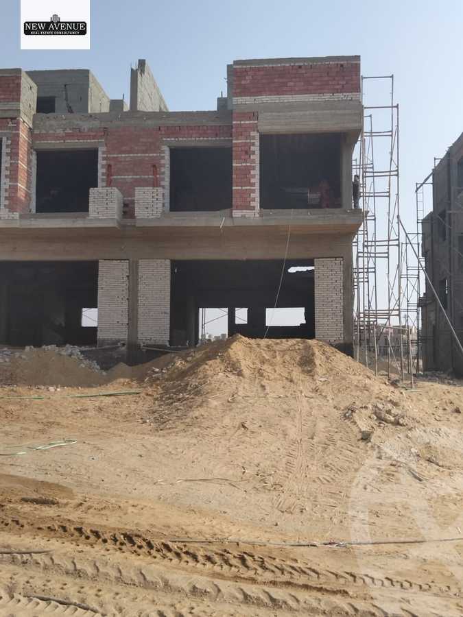 https://aqarmap.com.eg/ar/listing/6539509-for-sale-cairo-new-cairo-compounds-azzar