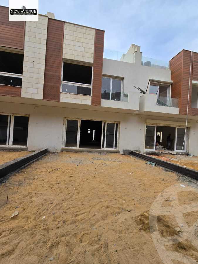 https://aqarmap.com.eg/ar/listing/6539509-for-sale-cairo-new-cairo-compounds-azzar