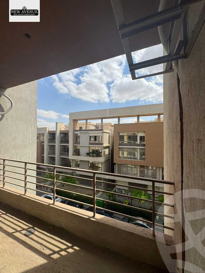 https://aqarmap.com.eg/en/listing/6539741-for-sale-cairo-el-shorouk-compounds-granda-life
