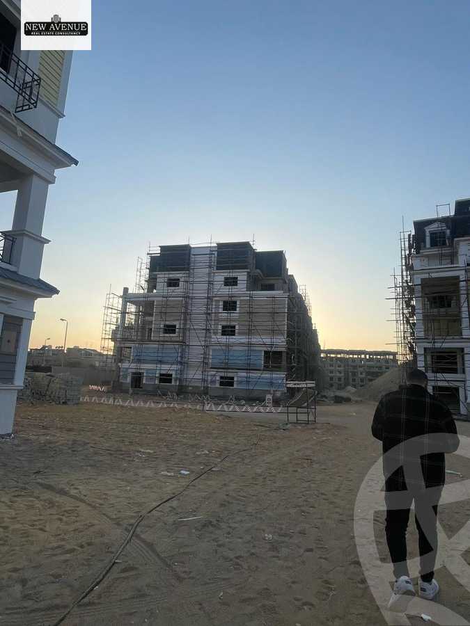 https://aqarmap.com.eg/ar/listing/6546861-for-sale-cairo-new-cairo-compounds-mountain-view1-1-compound