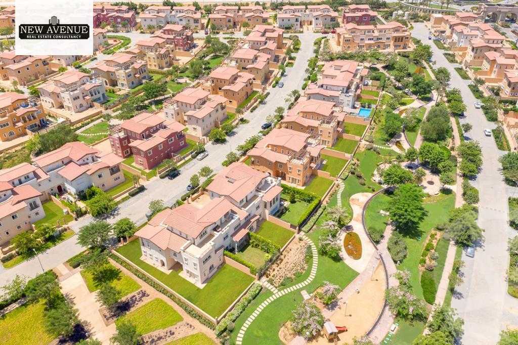 https://aqarmap.com.eg/en/listing/6546864-for-sale-cairo-new-cairo-compounds-hyde-park-centre-ville-hyde-park