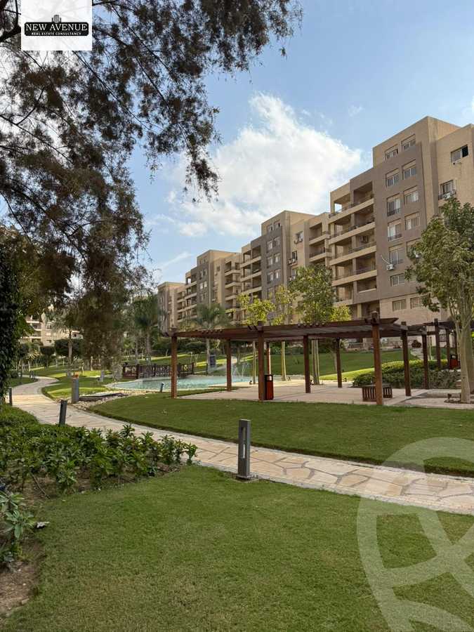 https://aqarmap.com.eg/ar/listing/6553023-for-sale-cairo-new-cairo-compounds-the-square