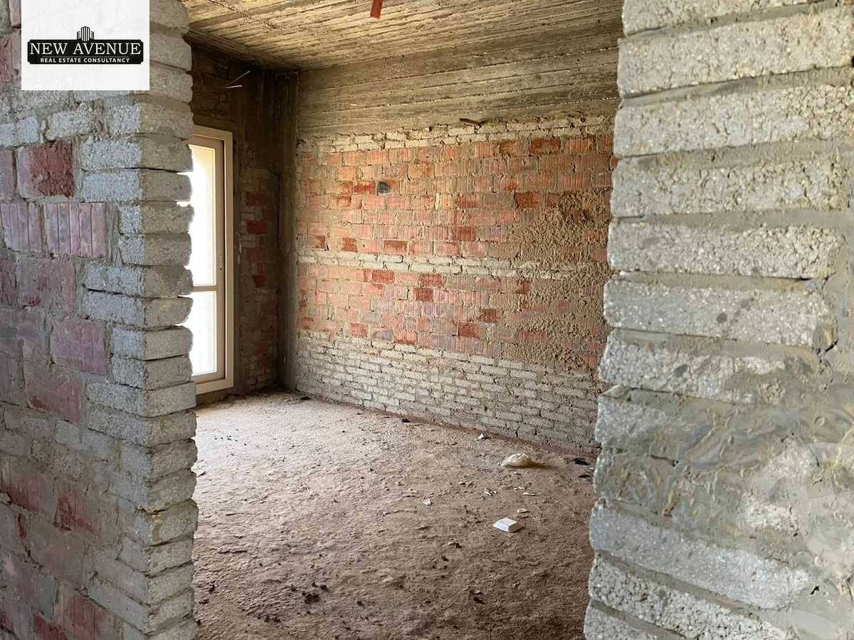 https://aqarmap.com.eg/ar/listing/6559764-for-sale-cairo-new-cairo-compounds-el-patio-oro