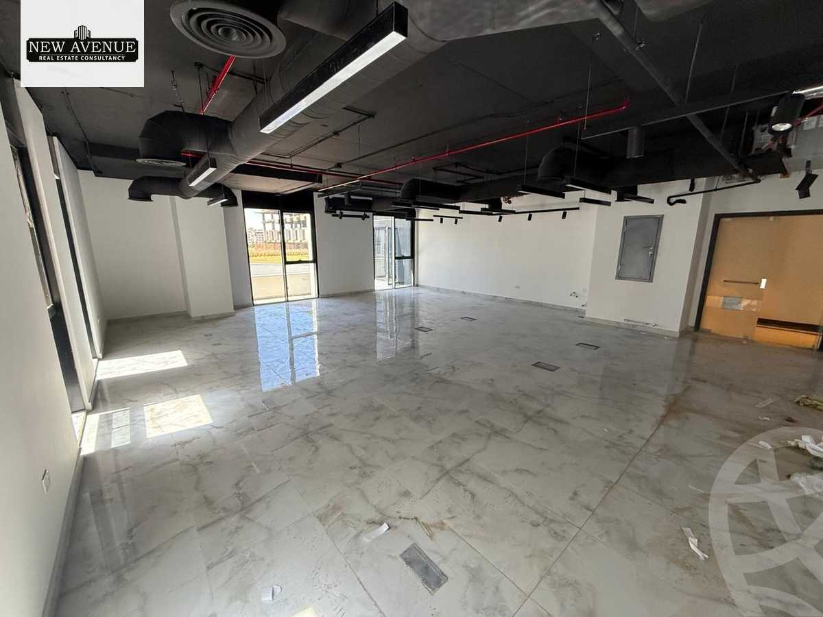 https://aqarmap.com.eg/ar/listing/6560758-for-rent-cairo-new-cairo-compounds-hyde-park-centre-ville-hyde-park