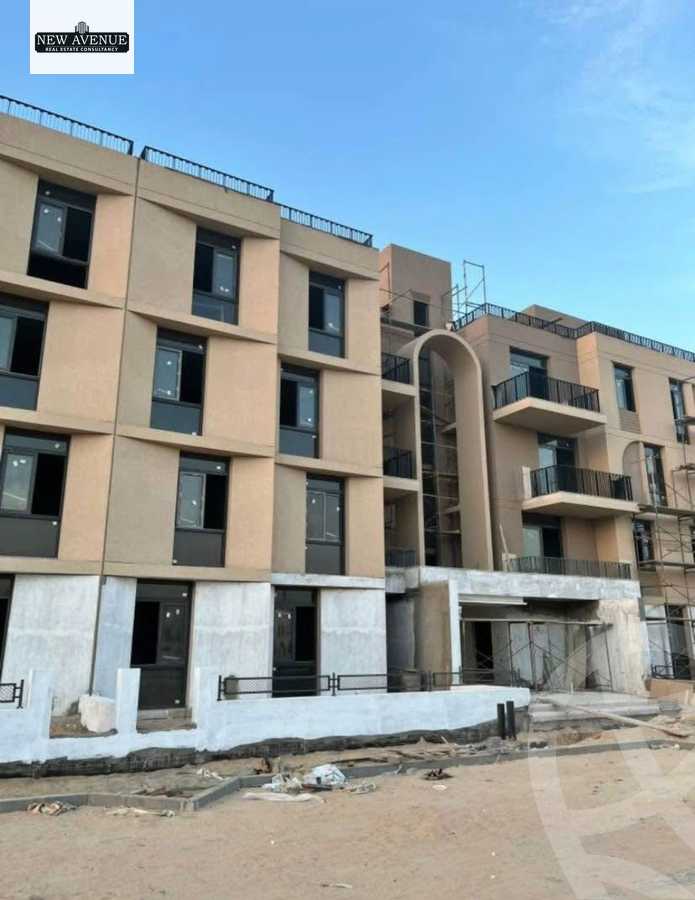 https://aqarmap.com.eg/en/listing/6566483-for-sale-cairo-el-sheikh-zayed-city-lshykh-zyd-ljdyd-vye