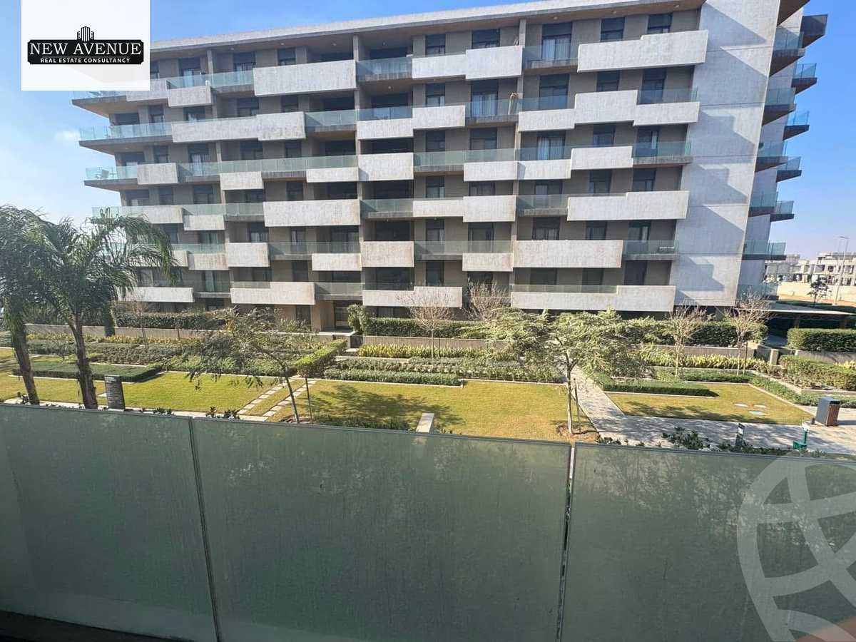 https://aqarmap.com.eg/ar/listing/6566488-for-sale-cairo-el-shorouk-compounds-al-burouj-compound-imkan
