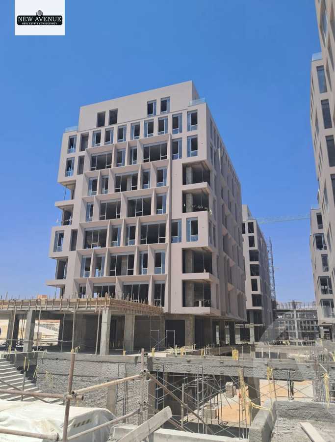 https://aqarmap.com.eg/ar/listing/6566687-for-sale-cairo-el-sheikh-zayed-city-compounds-mwl-205-rkn-blm