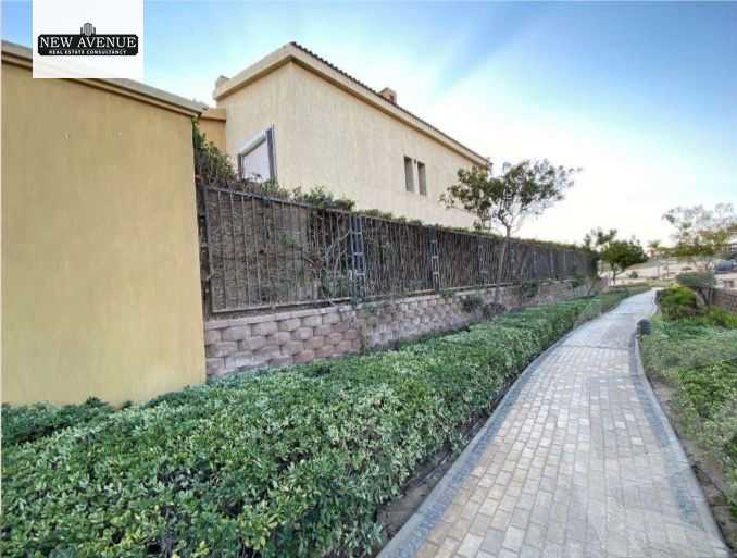 https://aqarmap.com.eg/en/listing/6572521-for-sale-cairo-el-sheikh-zayed-city-compounds-kmbwnd-ljry-swdyk