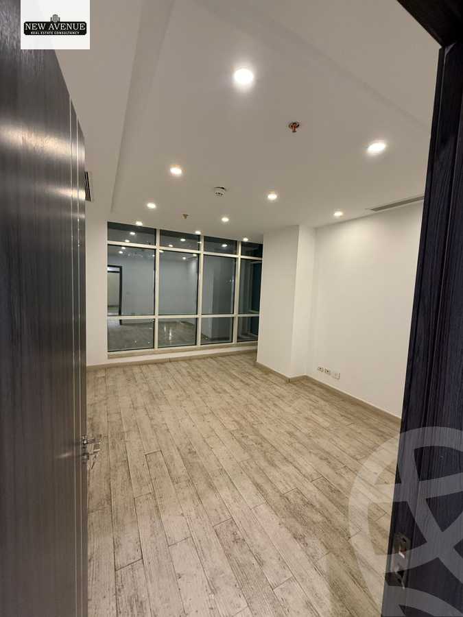 https://aqarmap.com.eg/ar/listing/6576090-for-rent-cairo-new-cairo-compounds-tryfywm-byzns-kwmblks-nm-llttwyr