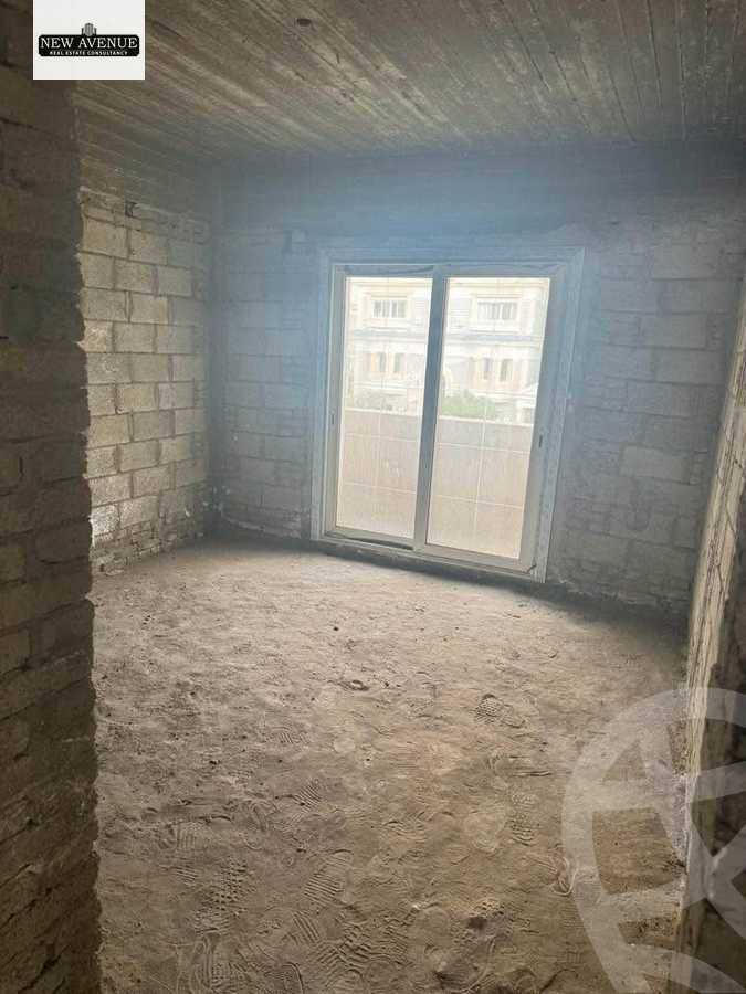 https://aqarmap.com.eg/ar/listing/6576310-for-sale-cairo-new-cairo-compounds-mountain-view-hyde-park