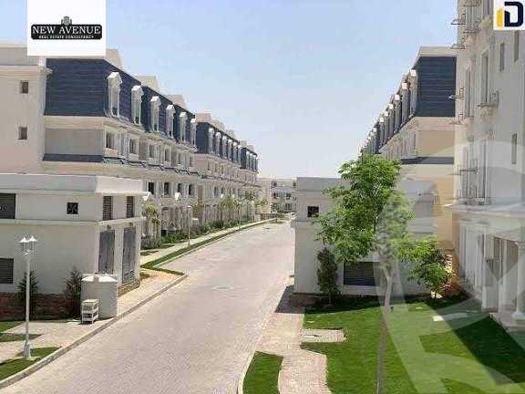 https://aqarmap.com.eg/en/listing/6578131-for-sale-cairo-new-cairo-compounds-mountain-view-hyde-park
