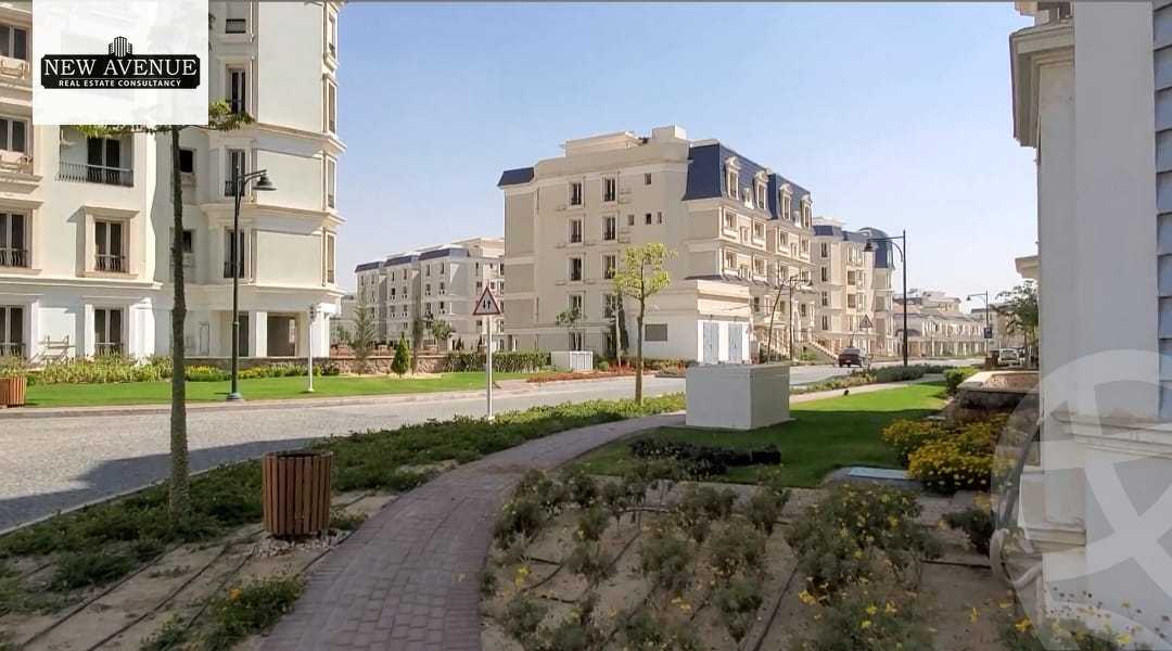 https://aqarmap.com.eg/en/listing/6578517-for-sale-cairo-new-cairo-compounds-mountain-view-hyde-park