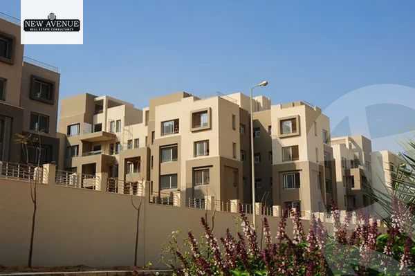 https://aqarmap.com.eg/ar/listing/6585550-for-sale-cairo-new-cairo-compounds-kmbwnd-fyldj-jyt-blm-hylz