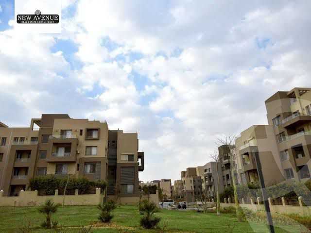https://aqarmap.com.eg/ar/listing/6585550-for-sale-cairo-new-cairo-compounds-kmbwnd-fyldj-jyt-blm-hylz
