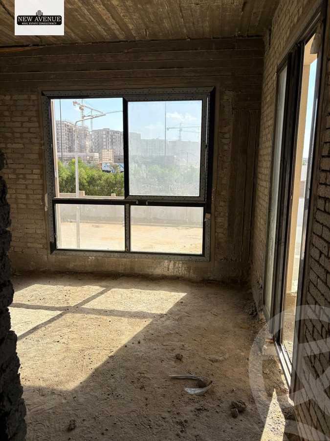 https://aqarmap.com.eg/ar/listing/6589589-for-sale-cairo-new-cairo-compounds-hyde-park-centre-ville-hyde-park