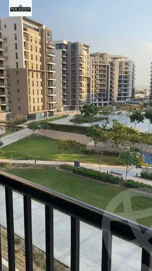 https://aqarmap.com.eg/ar/listing/6592142-for-sale-cairo-el-sheikh-zayed-city-compounds-zyd-wr-llttwyr-park-towers-zed-el-sheikh-zayed-compound