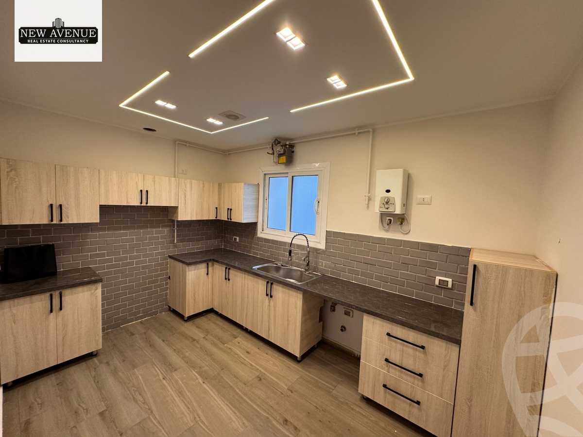 https://aqarmap.com.eg/en/listing/6592415-for-sale-cairo-new-cairo-compounds-hyde-park-centre-ville-hyde-park