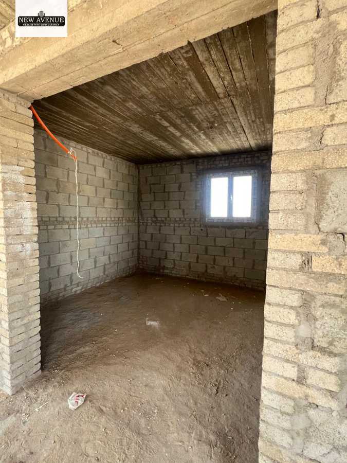 https://aqarmap.com.eg/en/listing/6595271-for-sale-cairo-new-cairo-compounds-mountain-view-hyde-park