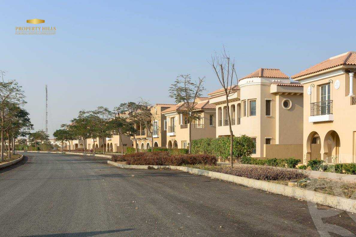 https://aqarmap.com.eg/ar/listing/4786924-for-sale-cairo-new-cairo-compounds-hyde-park