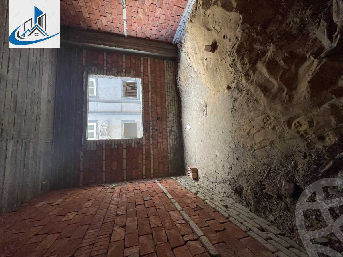 https://aqarmap.com.eg/ar/listing/5676658-for-sale-cairo-6th-of-october-featured-neighborhood-first-touristic-village-al-lewaa-mohammed-ezzat-el-zyadi-st