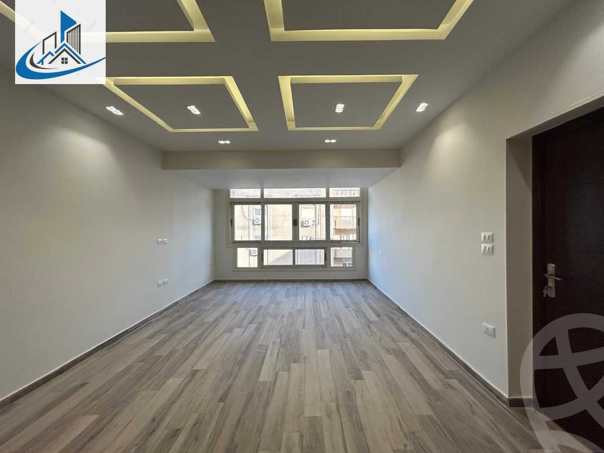 https://aqarmap.com.eg/en/listing/6062748-for-sale-cairo-6th-of-october-featured-neighborhood-sixth-touristic-village-al-wageh-street