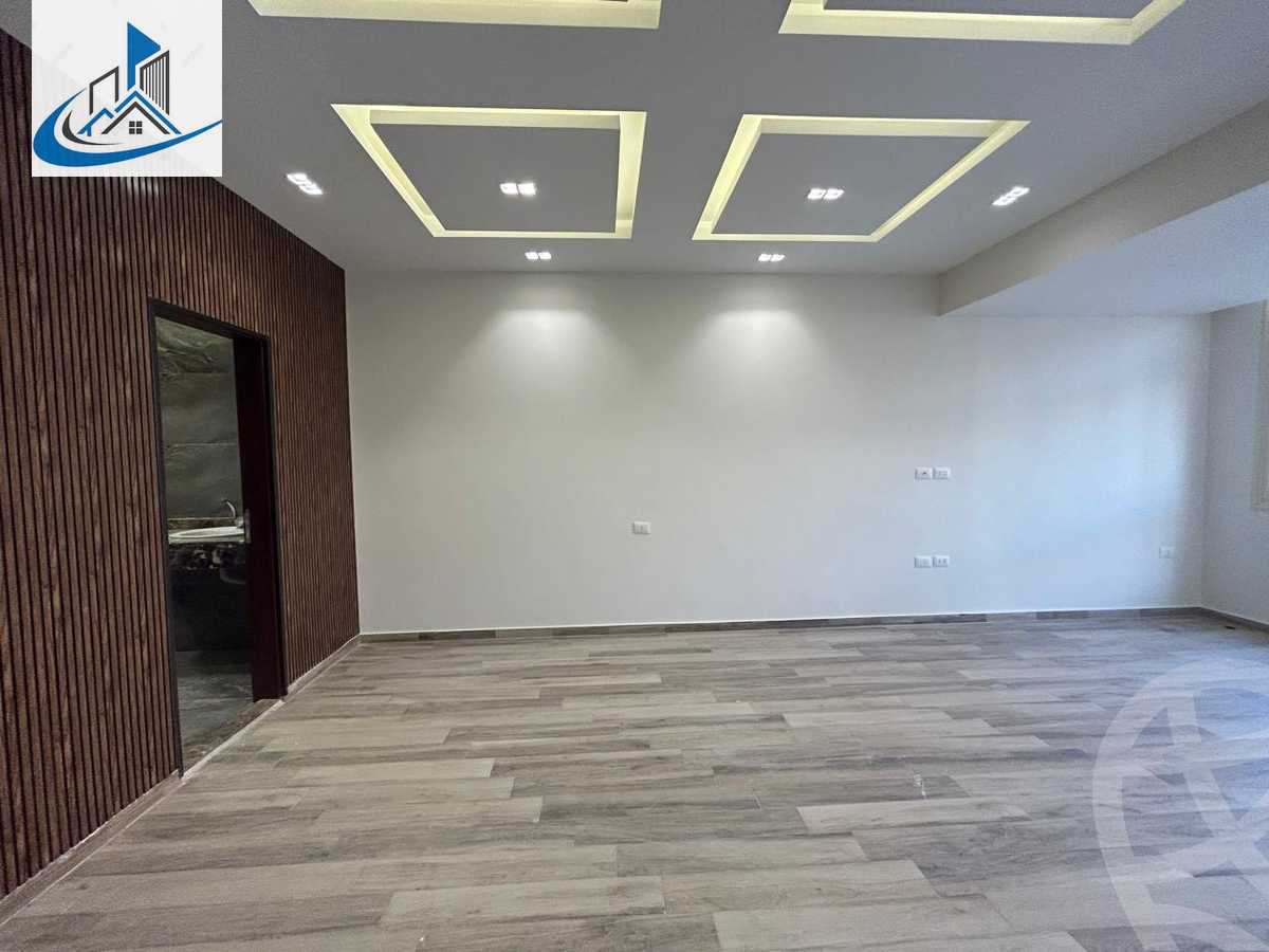 https://aqarmap.com.eg/en/listing/6062748-for-sale-cairo-6th-of-october-featured-neighborhood-sixth-touristic-village-al-wageh-street