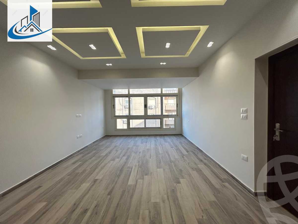 https://aqarmap.com.eg/en/listing/6062748-for-sale-cairo-6th-of-october-featured-neighborhood-sixth-touristic-village-al-wageh-street