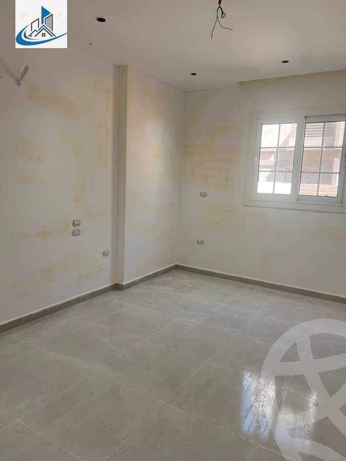 https://aqarmap.com.eg/ar/listing/6118605-for-sale-cairo-6th-of-october-featured-neighborhood-first-touristic-village-el-shaheed-mohammed-abdul-latif-alshimi-st