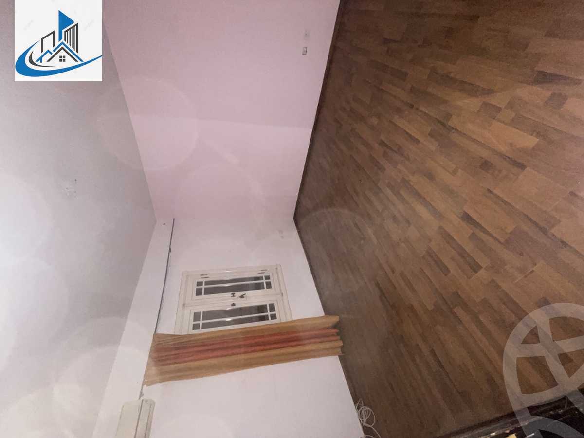 https://aqarmap.com.eg/en/listing/6143936-for-sale-cairo-6th-of-october-featured-neighborhood-el-motamayez-neighborhood-abd-el-moneim-riad-st