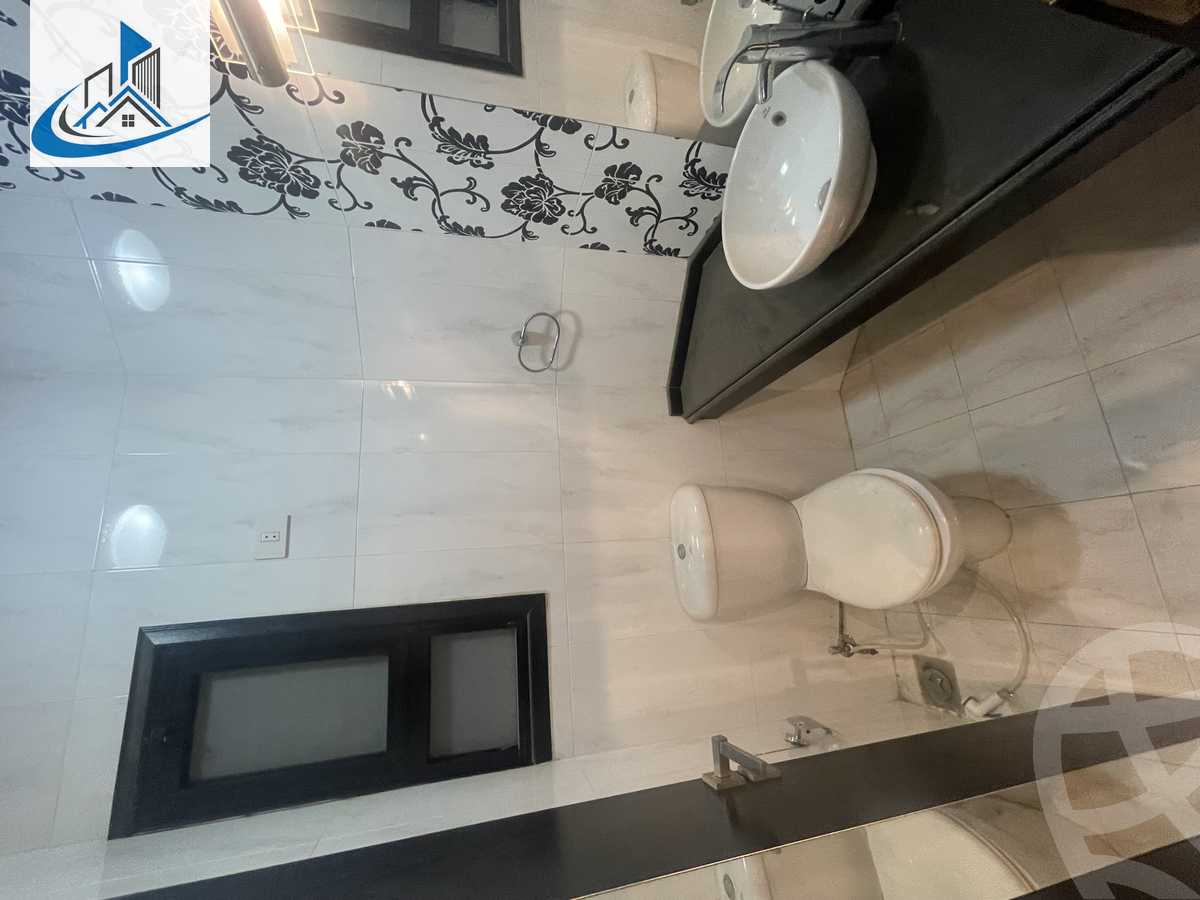 https://aqarmap.com.eg/en/listing/6143936-for-sale-cairo-6th-of-october-featured-neighborhood-el-motamayez-neighborhood-abd-el-moneim-riad-st
