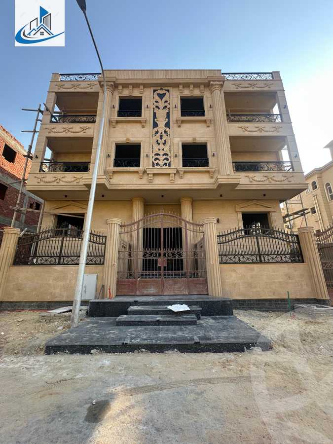 https://aqarmap.com.eg/en/listing/6143955-for-sale-cairo-6th-of-october-garb-someed-neighborhood-14th-el-yasmin-st
