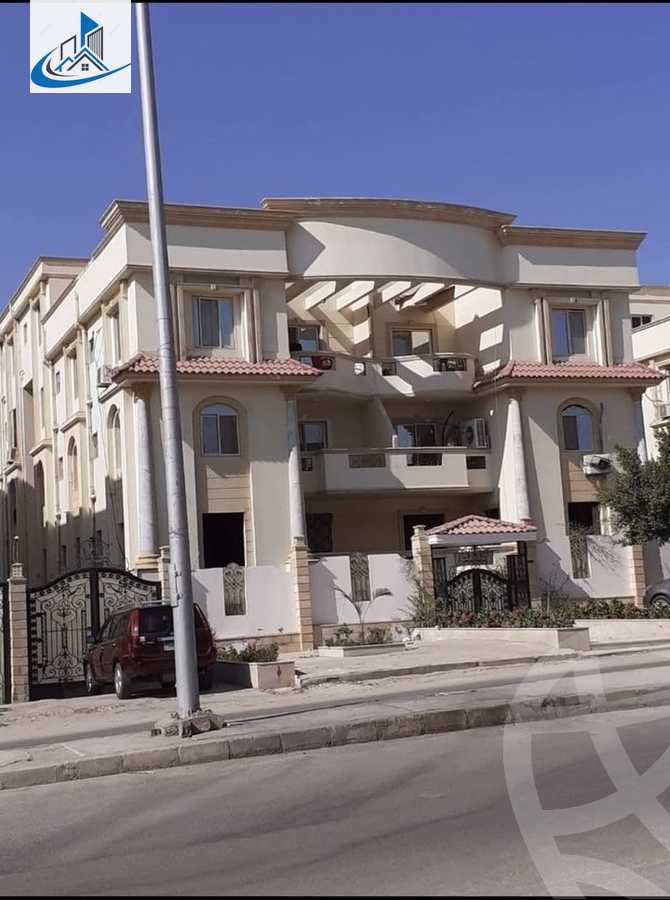 https://aqarmap.com.eg/ar/listing/6144146-for-sale-cairo-6th-of-october-featured-neighborhood-first-touristic-village-el-shaheed-mohammed-abdul-latif-alshimi-st