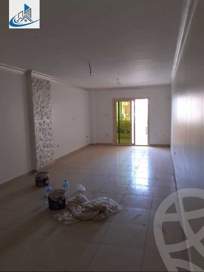 https://aqarmap.com.eg/ar/listing/6144146-for-sale-cairo-6th-of-october-featured-neighborhood-first-touristic-village-el-shaheed-mohammed-abdul-latif-alshimi-st