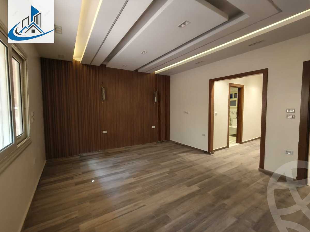 https://aqarmap.com.eg/en/listing/6149106-for-sale-cairo-6th-of-october-featured-neighborhood-sixth-touristic-village-mohamed-el-tabeay-st