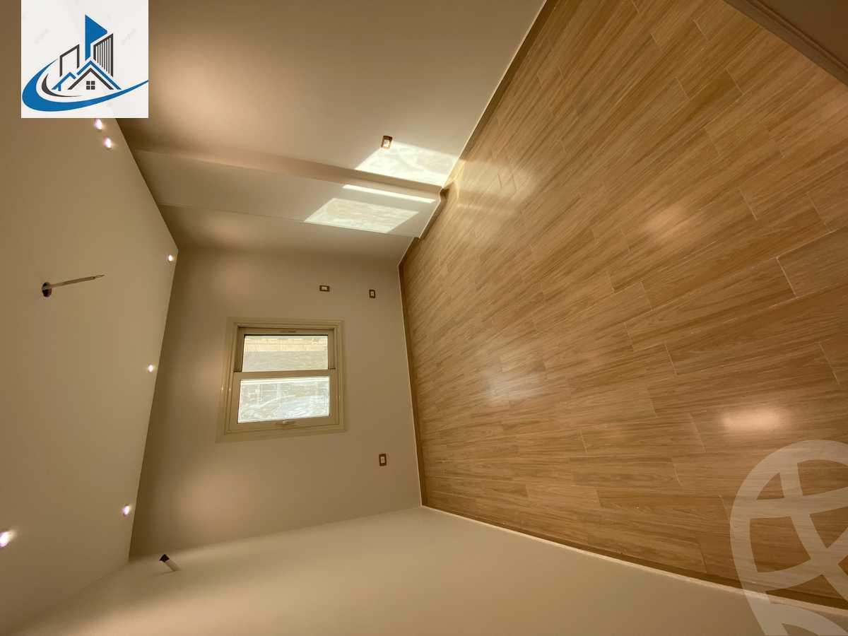 https://aqarmap.com.eg/ar/listing/6155648-for-rent-cairo-6th-of-october-featured-neighborhood-first-touristic-village-al-lewaa-mohammed-ezzat-el-zyadi-st