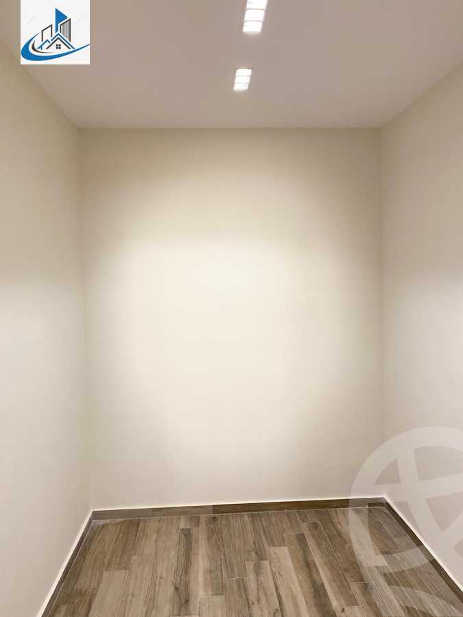 https://aqarmap.com.eg/en/listing/6165779-for-sale-cairo-6th-of-october-featured-neighborhood-sixth-touristic-village-al-wageh-street