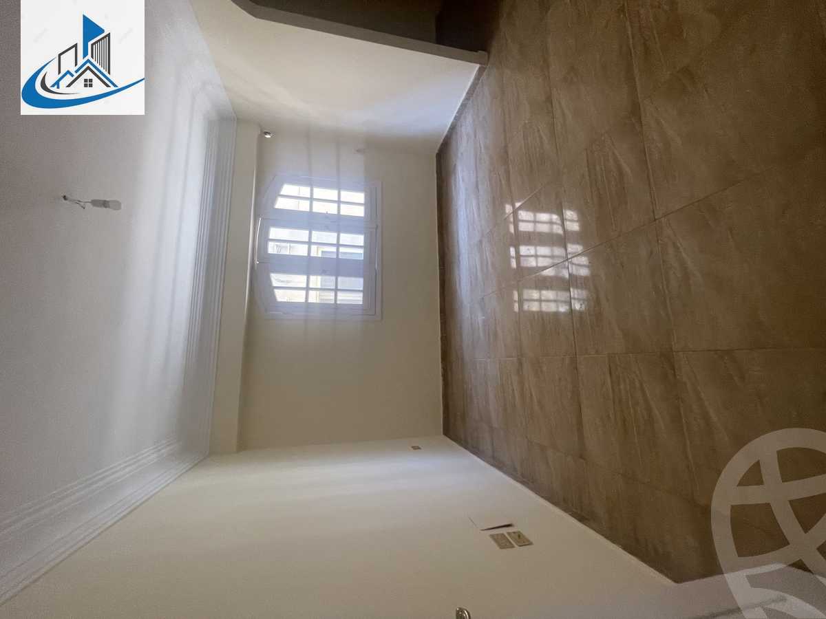 https://aqarmap.com.eg/ar/listing/6165971-for-sale-cairo-6th-of-october-featured-neighborhood-sixth-touristic-village-sameh-gado-st