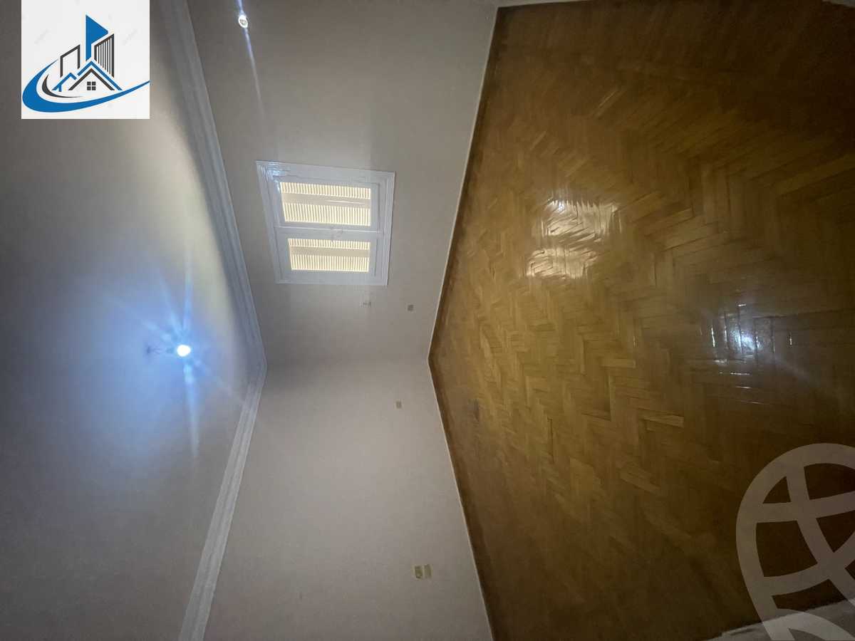 https://aqarmap.com.eg/ar/listing/6165971-for-sale-cairo-6th-of-october-featured-neighborhood-sixth-touristic-village-sameh-gado-st