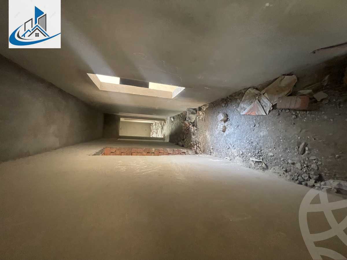 https://aqarmap.com.eg/ar/listing/6186577-for-sale-cairo-6th-of-october-featured-neighborhood-first-touristic-village-al-lewaa-mohammed-ezzat-el-zyadi-st
