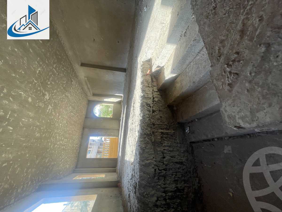 https://aqarmap.com.eg/ar/listing/6197189-for-sale-cairo-6th-of-october-featured-neighborhood-fourth-touristic-village-yehia-haqy-st