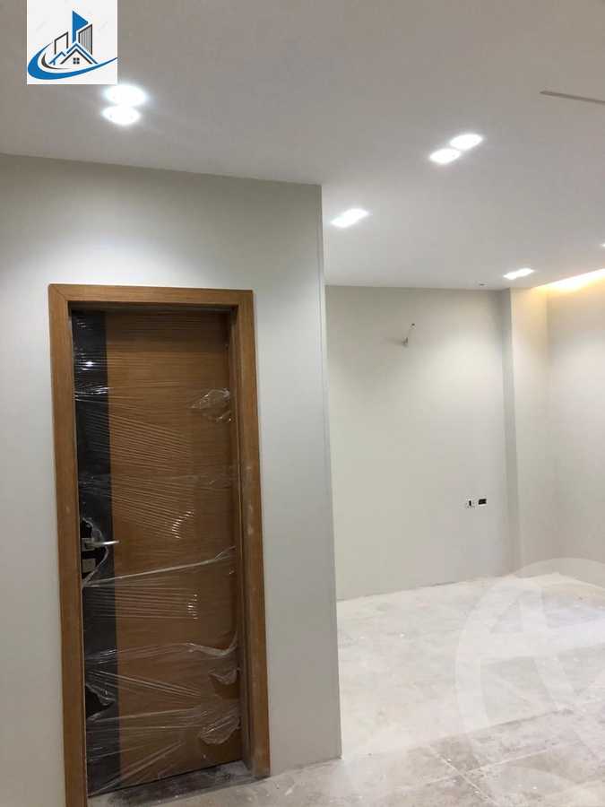 https://aqarmap.com.eg/en/listing/6197605-for-sale-cairo-6th-of-october-featured-neighborhood-sixth-touristic-village-al-wageh-street