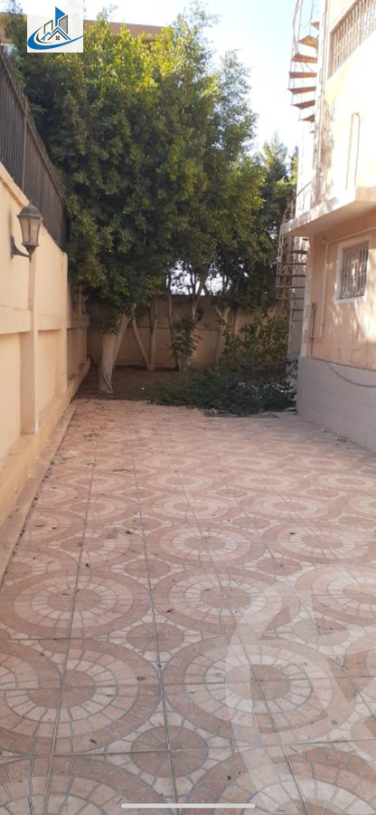 https://aqarmap.com.eg/en/listing/6263408-for-rent-cairo-6th-of-october-featured-neighborhood-el-motamayez-neighborhood-al-moshir-ahmed-ismail-al-akid-ibrahim-abdo-st