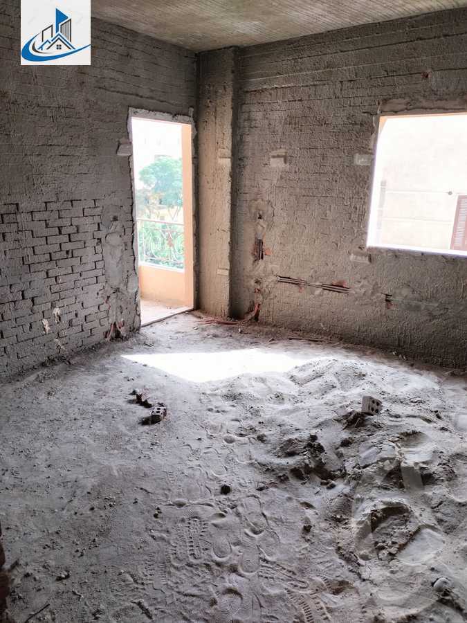 https://aqarmap.com.eg/ar/listing/6339139-for-sale-cairo-6th-of-october-el-hay-el-motamyz-el-motamayez-neighborhood-abd-el-moneim-riad-st