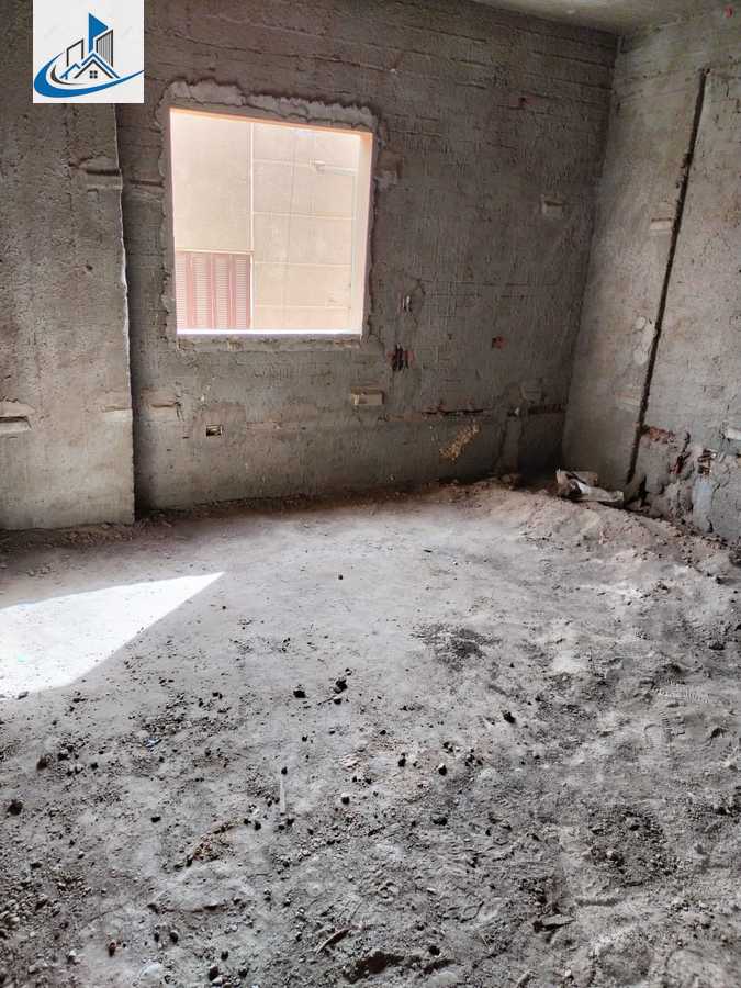 https://aqarmap.com.eg/ar/listing/6339139-for-sale-cairo-6th-of-october-el-hay-el-motamyz-el-motamayez-neighborhood-abd-el-moneim-riad-st