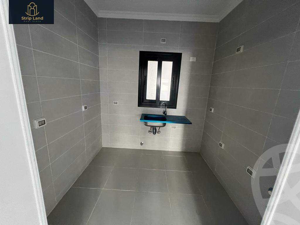 https://aqarmap.com.eg/ar/listing/4761040-for-sale-cairo-new-cairo-madinaty-bryfdw